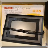 E04. Kodak EasyShare digital frame. - $